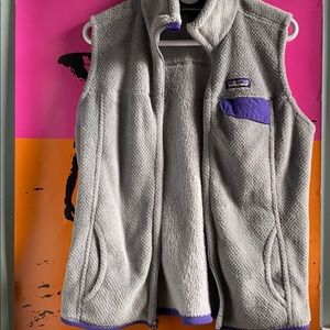 patagonia vest- women’s large